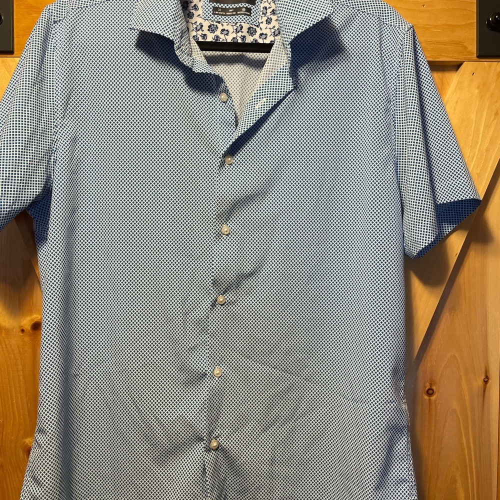 Men's Blue Checkered Short Sleeve Shirt, tech comfort size large